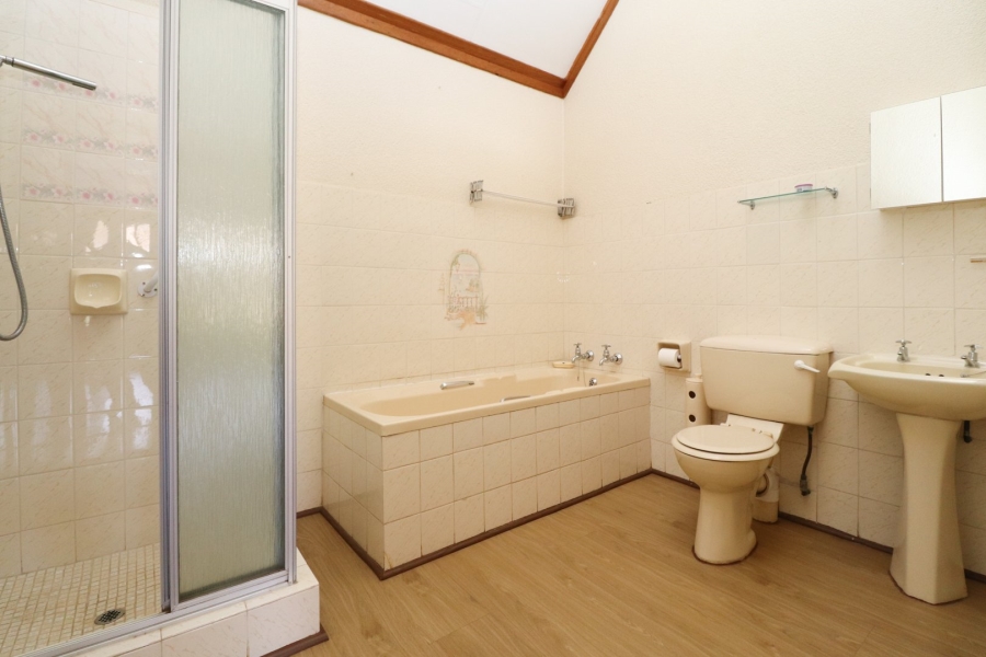 1 Bedroom Property for Sale in Oudorp North West